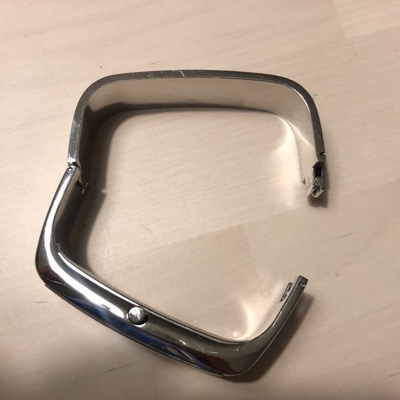 Silver D&G Dolce and Gabbana Bangle Watch - Picture 9 of 9